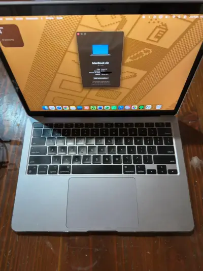 MacBook Air M1 2020 — Chip Apple Silicon - miniatura 2