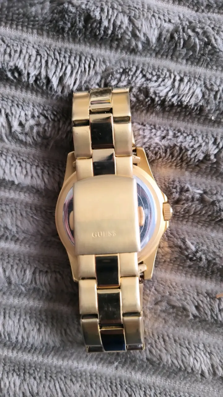 Reloj Guess original dorado con cristale - 2