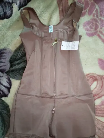 Faja modeladora color beige - miniatura 1