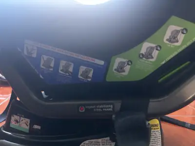 Silla de auto Britax negra - miniatura 4