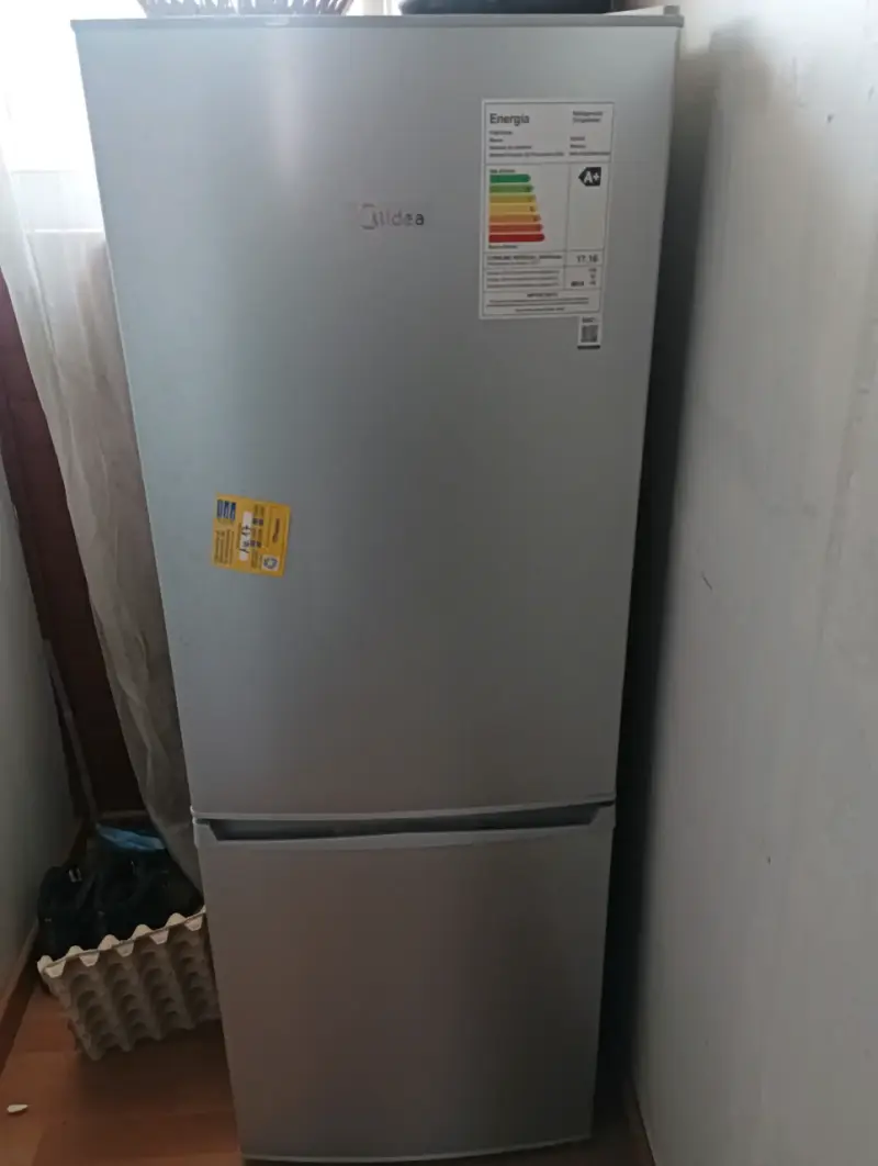 Refrigerador Midea con eficiencia A+ - 3