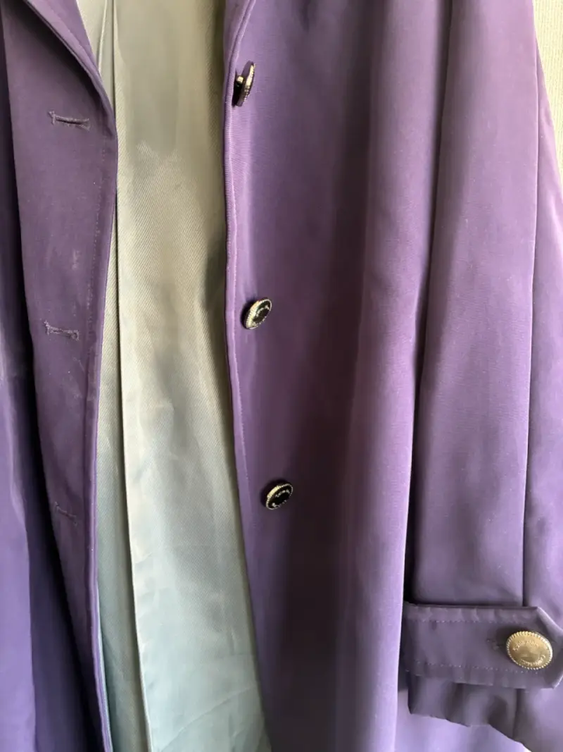 Abrigo tipo impermeable largo morado para mujer - 2