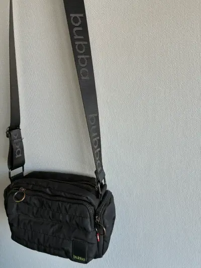 Bandolera negra Bubba con múltiples bolsillos - miniatura 2