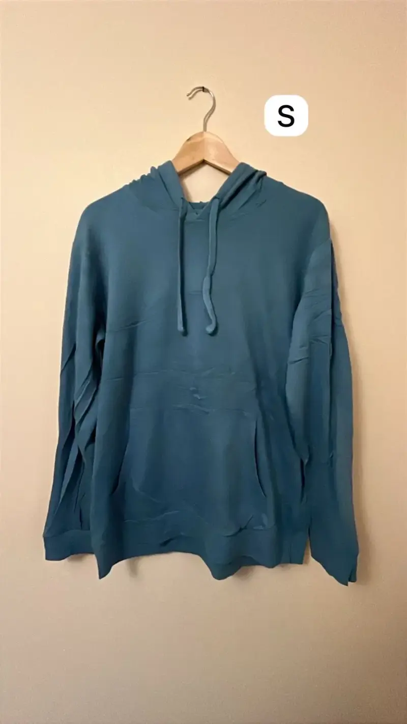 Polerón con capucha azul talla S