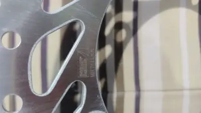 Disco de freno delantero Ichimax para Yamaha r15 - miniatura 2