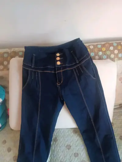 Jeans azul oscuro de tiro alto - miniatura 3