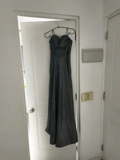 Vestido de fiesta azul brillante - miniatura 2