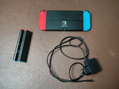 Consola Nintendo swich oled con magia - miniatura 3
