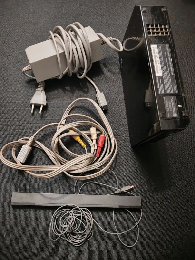 Consola Nintendo Wii con sensor - 2