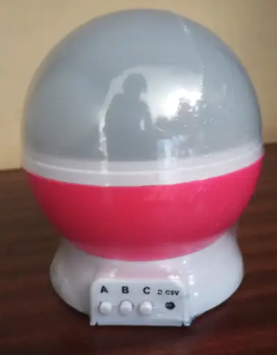 Lámpara LED decorativa multicolor - miniatura 1
