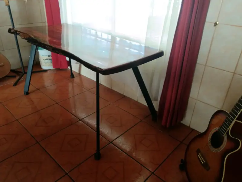 MESA CON CUBIERTA DE ROBLE - 5