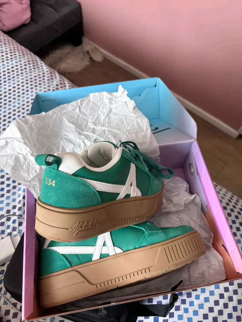 Zapatillas verdes Alphabet estilo casual - 1