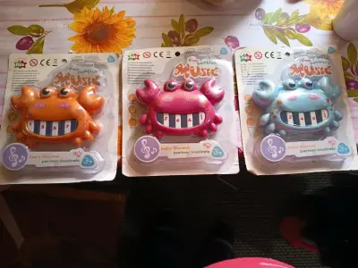 Juguete musical infantil cangrejo - miniatura 1