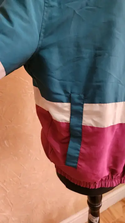 Chaqueta cortaviento retro turquesa y fucsia - miniatura 4
