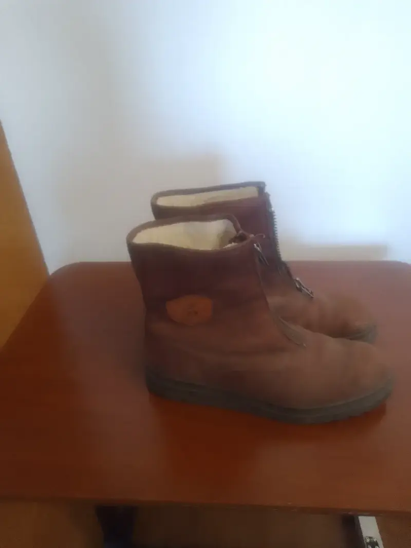 Botas de cuero marrón con forro interior - 1