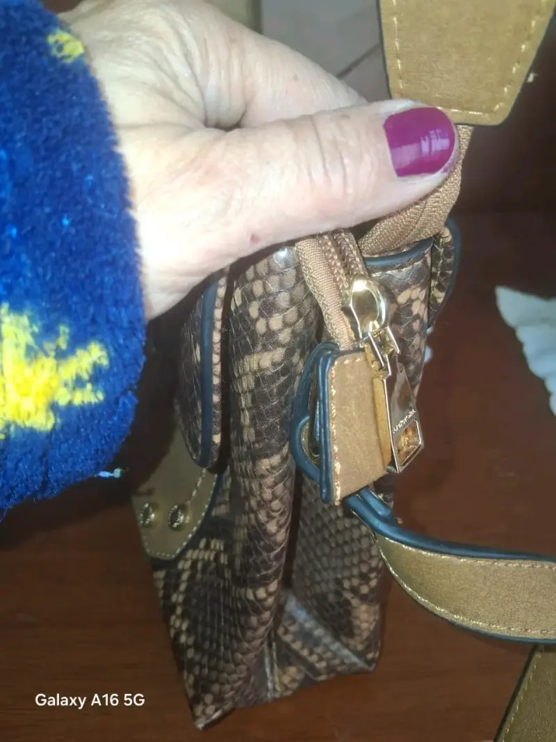 Cartera de eco cuero con diseño de serpiente - 3