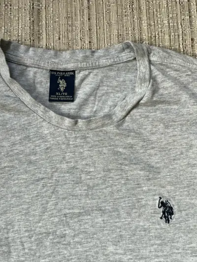 Polera gris US Polo Assn - miniatura 2