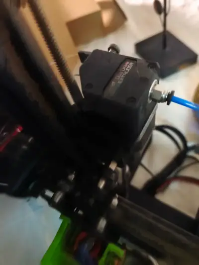 Impresora 3D Ender 3 + filamentos - miniatura 2