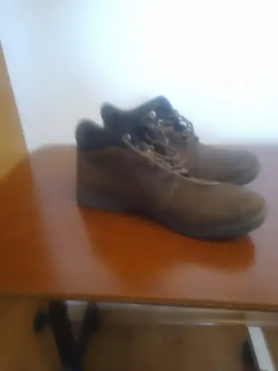 Botas de cuero marrón para hombre - miniatura 1