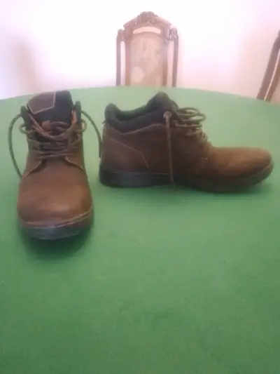 Botas de cuero marrón para hombre - miniatura 2