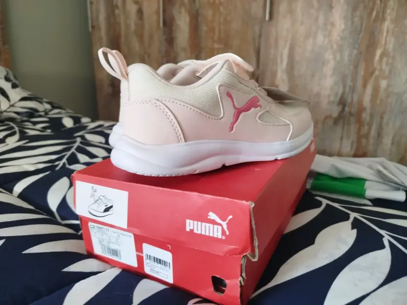 Zapatilla Puma talla 31 (18,5cm) para niña rosa - 1