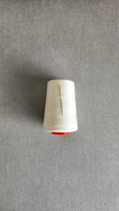 Cono de hilo blanco de algodón Cadena - miniatura 1