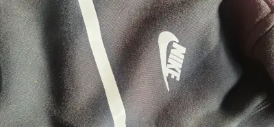 Polerón Nike tech negro con capucha - miniatura 5
