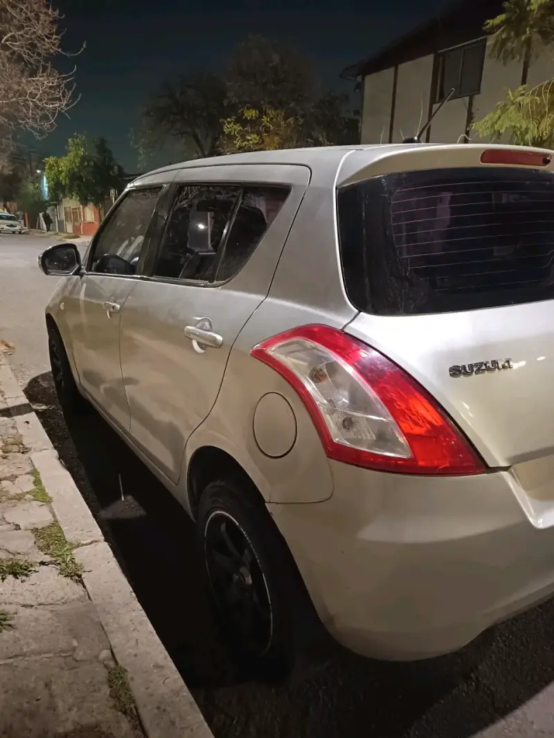 Suzuki Swift 2015 - 4