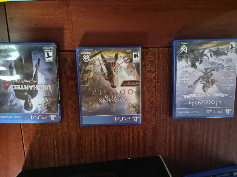 Lote de juegos PS4: Until Dawn, Mortal Kombat XL, Uncharted - 3