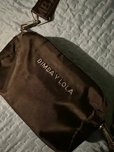 Riñonera negra Bimba y Lola - miniatura 2