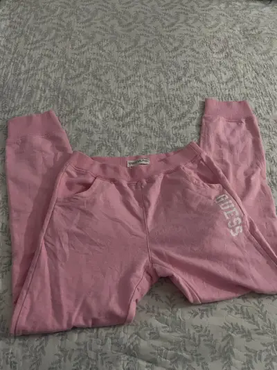 Pantalones deportivos Guess rosados para mujer - miniatura 1
