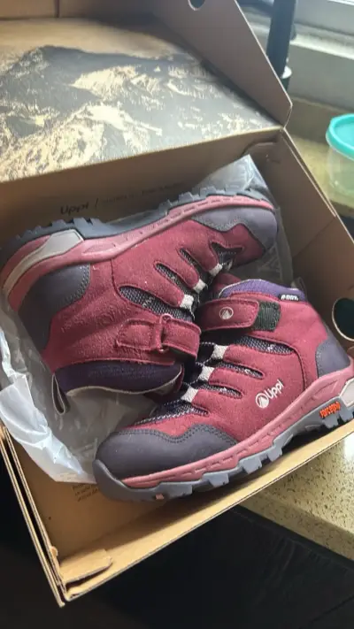 Botas de trekking Upp marrón y negro - miniatura 1