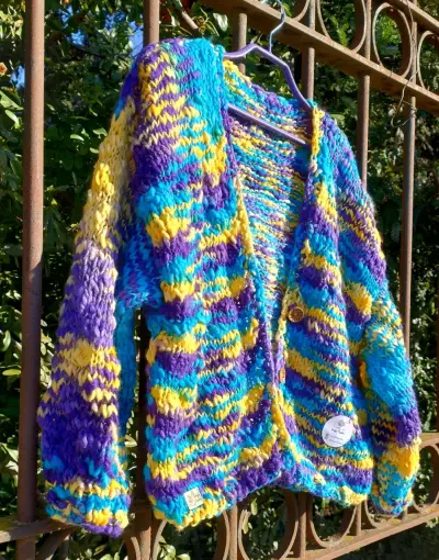 Chaleco de lana multicolor tejido a mano - miniatura 4