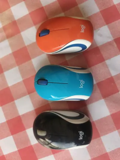 Set tres mouse inalámbricos coloridos Logi - miniatura 2