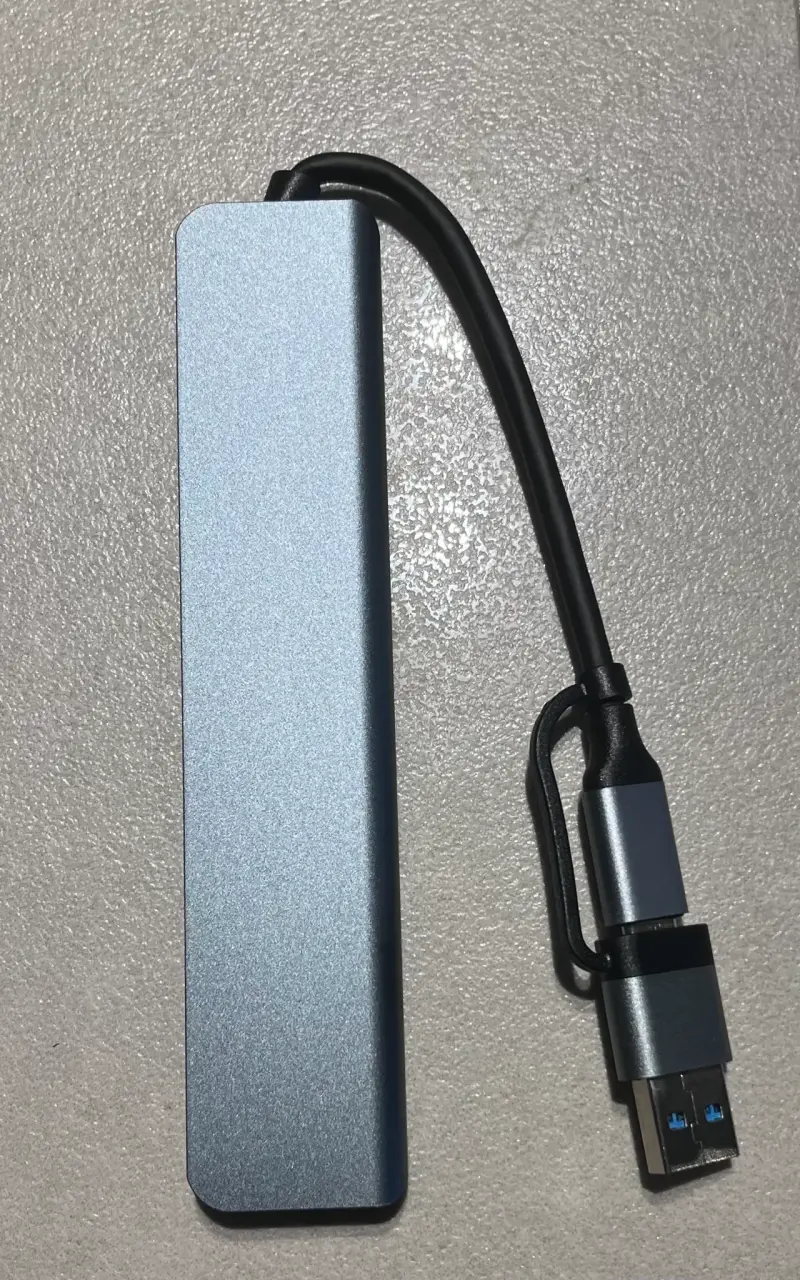 Hub USB-C 8 en 1 múltiples puertos - 5