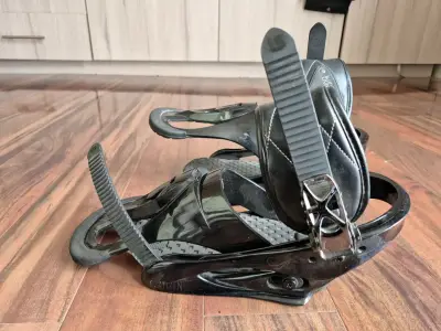 Fijaciones de snowboard Burton negras - miniatura 2
