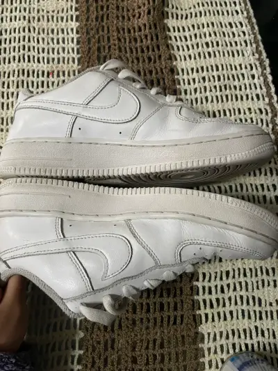 Zapatillas deportivas blancas de cuero - miniatura 1