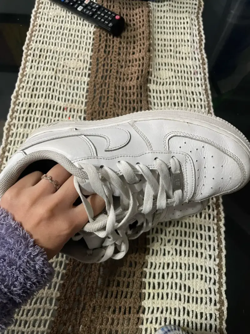Zapatillas deportivas blancas de cuero - 2
