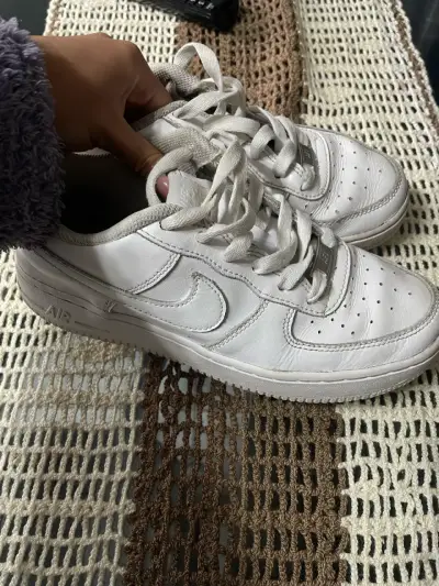 Zapatillas deportivas blancas de cuero - miniatura 3