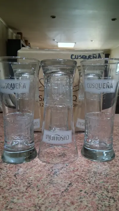 Set de vasos Cusqueña de vidrio - miniatura 1