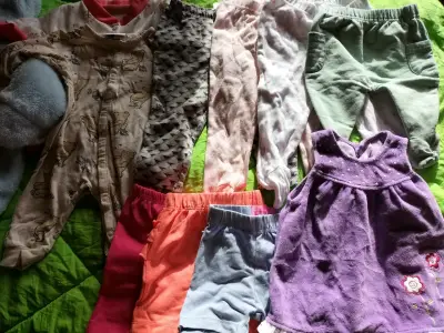 Lote de ropa infantil variada - miniatura 3