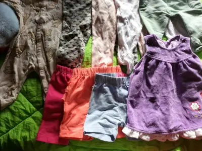 Lote de ropa infantil variada - miniatura 4