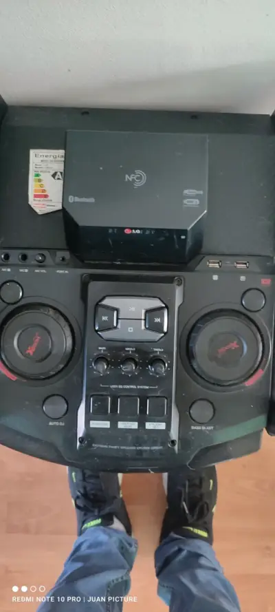 Parlante LG con control de audio - miniatura 5
