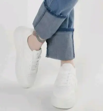 Zapatillas blancas con plataforma - miniatura 1