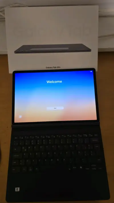 Tablet Samsung Galaxy Tab S10+ con teclado - miniatura 1