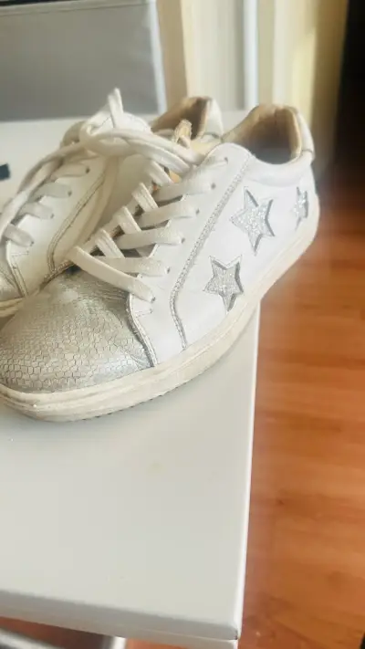 Zapatillas blancas de Cuero - miniatura 1
