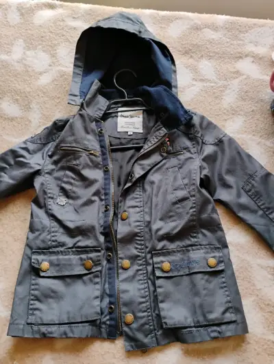 Chaqueta Pepe Jeans gris con capucha, talla 6 - miniatura 2