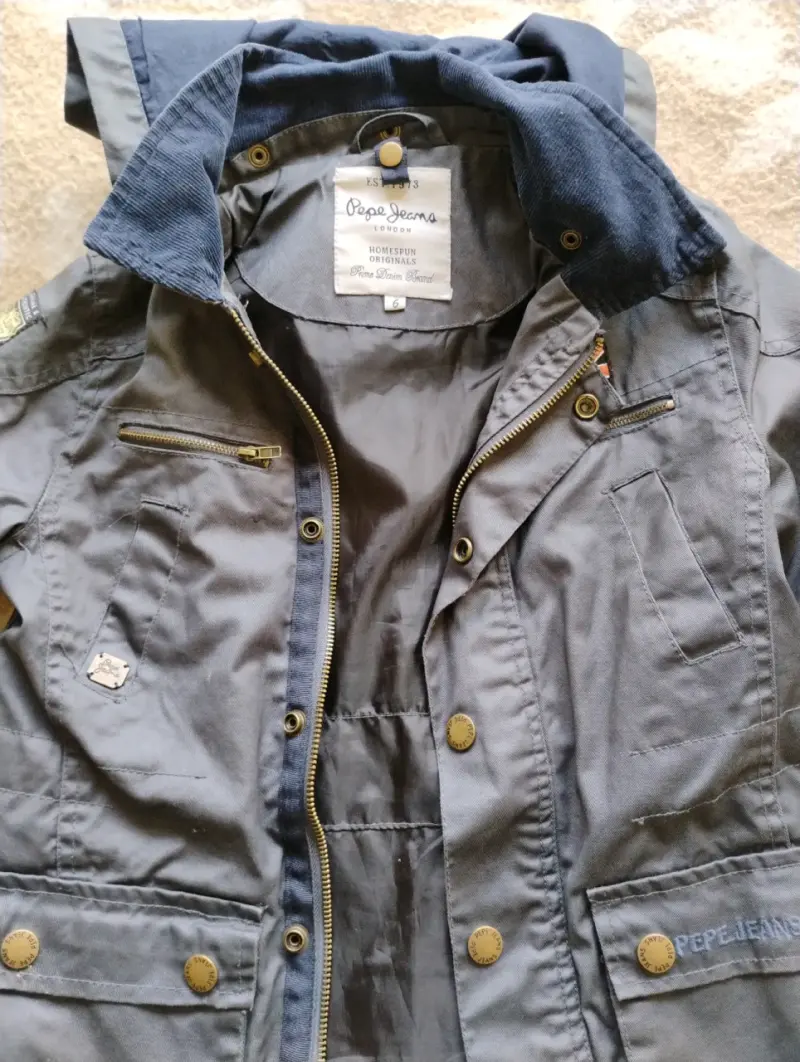 Chaqueta Pepe Jeans gris con capucha, talla 6 - 3