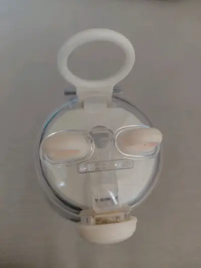 Botella de agua con diseño de Pochacco - miniatura 2