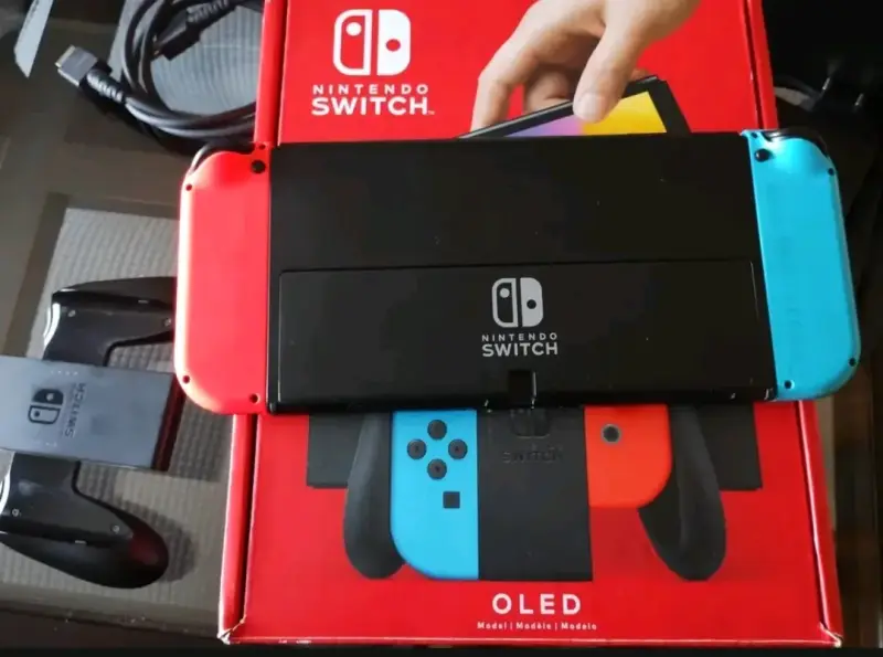 Nintendo Switch OLED con juego Donkey Kong - 5